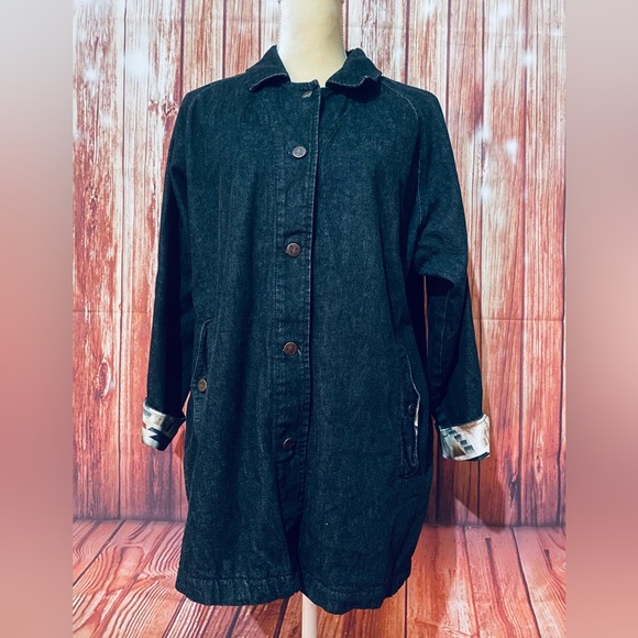 Women’s Medium Jean Jacket Gotcha Covered Black Aztec Liner Pockets Button Down - Picture 2 of 10